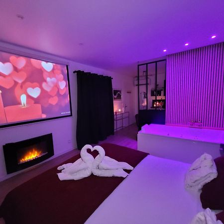 Nuit D'Evasion Love Room Avec Baignoire Balneotherapie Тулон Экстерьер фото